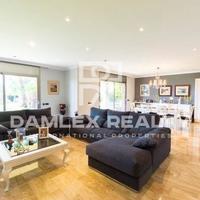 Вилла в пригороде в Испании, Каталония, Багур, 600 кв.м.