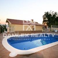 House in Spain, Catalunya, Girona, 290 sq.m.