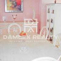 Вилла на первой линии моря/озера в Испании, Каталония, Жирона, 320 кв.м.