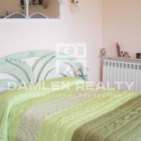 Вилла на первой линии моря/озера в Испании, Каталония, Жирона, 320 кв.м.