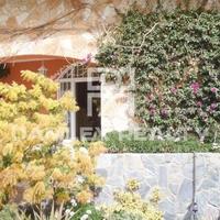 Вилла на первой линии моря/озера в Испании, Каталония, Жирона, 320 кв.м.