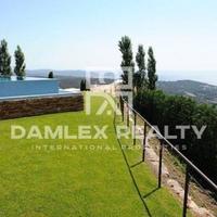 Вилла в Испании, Каталония, Жирона, 1200 кв.м.