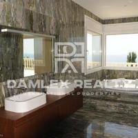 Вилла в Испании, Каталония, Жирона, 1200 кв.м.