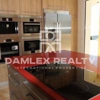 Вилла в Испании, Каталония, Жирона, 1200 кв.м.