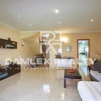 Townhouse in Spain, Catalunya, Girona, 180 sq.m.