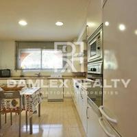 Townhouse in Spain, Catalunya, Girona, 180 sq.m.