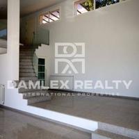 Вилла в Испании, Каталония, Жирона, 317 кв.м.