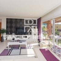 Таунхаус в Испании, Каталония, Жирона, 325 кв.м.