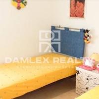 Townhouse in the suburbs in Spain, Catalunya, Girona, 140 sq.m.