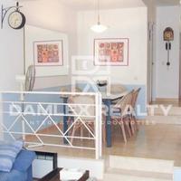 Townhouse in the suburbs in Spain, Catalunya, Girona, 140 sq.m.