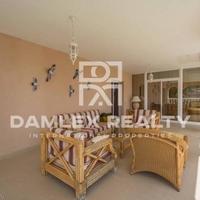 Вилла в Испании, Каталония, Жирона, 271 кв.м.