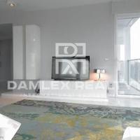 Flat at the first line of the sea / lake in Spain, Catalunya, 116 sq.m.