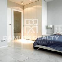 Flat at the first line of the sea / lake in Spain, Catalunya, 116 sq.m.