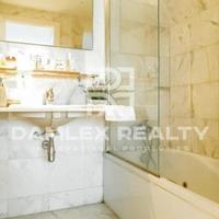 Flat at the first line of the sea / lake in Spain, Catalunya, 116 sq.m.