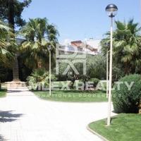 Apartment at the first line of the sea / lake in Spain, Catalunya, Girona, 175 sq.m.