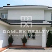 Villa in the suburbs in Spain, Catalunya, Begur, 625 sq.m.