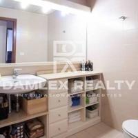 Flat at the second line of the sea / lake in Spain, Catalunya, 145 sq.m.