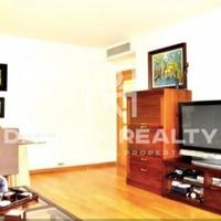 Flat at the second line of the sea / lake in Spain, Catalunya, 125 sq.m.