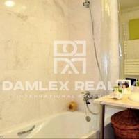 Flat at the second line of the sea / lake in Spain, Catalunya, 125 sq.m.