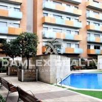 Flat at the second line of the sea / lake in Spain, Catalunya, 125 sq.m.