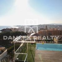 Villa in Spain, Catalunya, Girona, 450 sq.m.