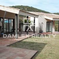 Вилла в Испании, Каталония, Жирона, 240 кв.м.