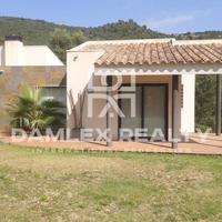 Вилла в Испании, Каталония, Жирона, 240 кв.м.