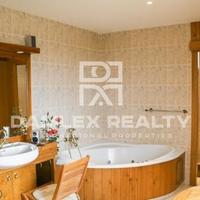 Вилла в Испании, Каталония, Жирона, 330 кв.м.