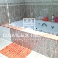 Apartment in Spain, Catalunya, Girona, 185 sq.m.