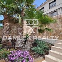 Вилла в Испании, Каталония, Жирона, 211 кв.м.