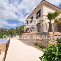 Вилла в Испании, Каталония, Жирона, 211 кв.м.