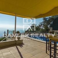 Вилла в Испании, Каталония, Жирона, 313 кв.м.