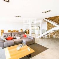 Вилла в пригороде в Испании, Каталония, Жирона, 366 кв.м.