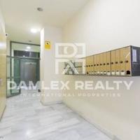 Flat in the city center in Spain, Catalunya, 70 sq.m.