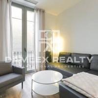 Flat in the city center in Spain, Catalunya, 70 sq.m.