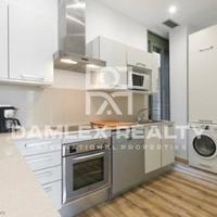 Flat in the city center in Spain, Catalunya, 70 sq.m.