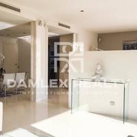 Flat in Spain, Catalunya, 200 sq.m.
