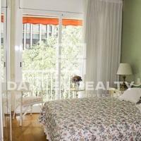 Flat in the city center in Spain, Catalunya, 132 sq.m.
