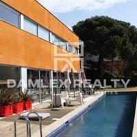 Вилла в Испании, Каталония, Багур, 380 кв.м.