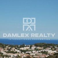 Villa in the suburbs in Spain, Catalunya, Girona, 355 sq.m.