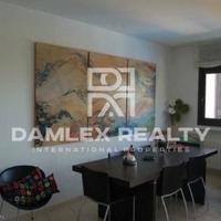 Villa in the suburbs in Spain, Catalunya, Girona, 355 sq.m.