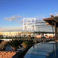 Villa in Spain, Catalunya, Girona, 809 sq.m.