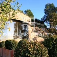 Villa in Spain, Catalunya, Girona, 809 sq.m.