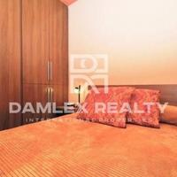 Apartment at the second line of the sea / lake in Spain, Catalunya, Girona, 142 sq.m.