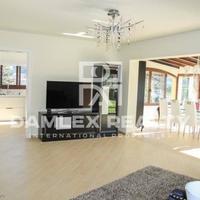 Villa in Spain, Catalunya, Girona, 260 sq.m.
