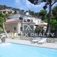 Вилла в Испании, Каталония, Жирона, 250 кв.м.