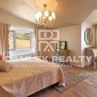 Дом в Испании, Каталония, Жирона, 340 кв.м.