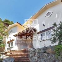 Дом в Испании, Каталония, Жирона, 340 кв.м.