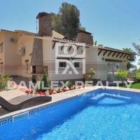 Дом в Испании, Каталония, Жирона, 340 кв.м.