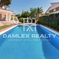 Дом в Испании, Каталония, Багур, 250 кв.м.